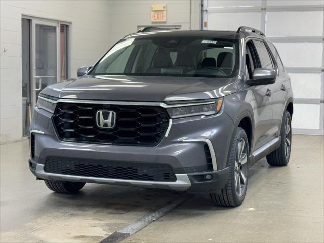 new 2025 Honda Pilot car, priced at $50,123