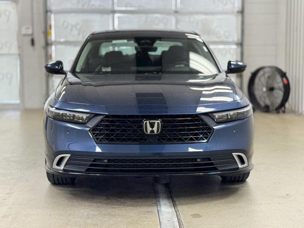 new 2025 Honda Accord Hybrid car, priced at $37,621