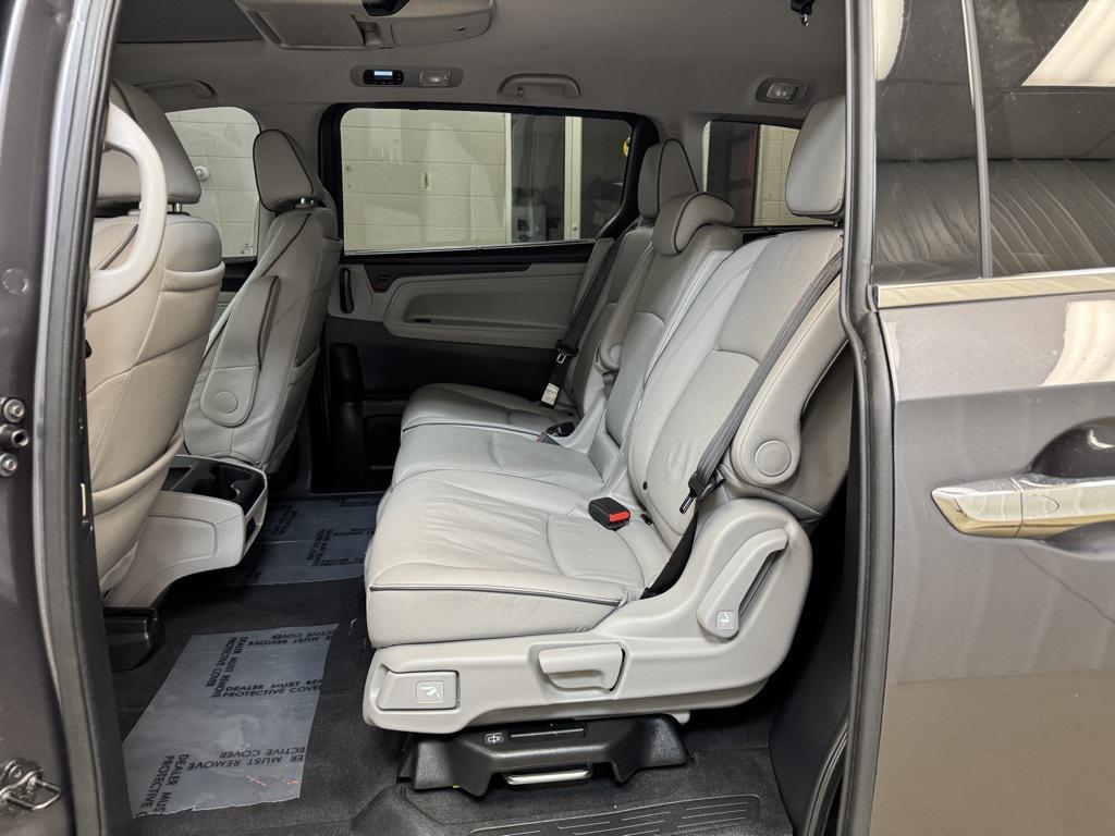 used 2024 Honda Odyssey car, priced at $43,697