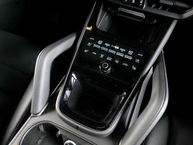 new 2025 Porsche Cayenne car, priced at $113,765