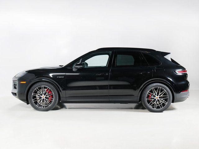 new 2025 Porsche Cayenne car, priced at $130,075