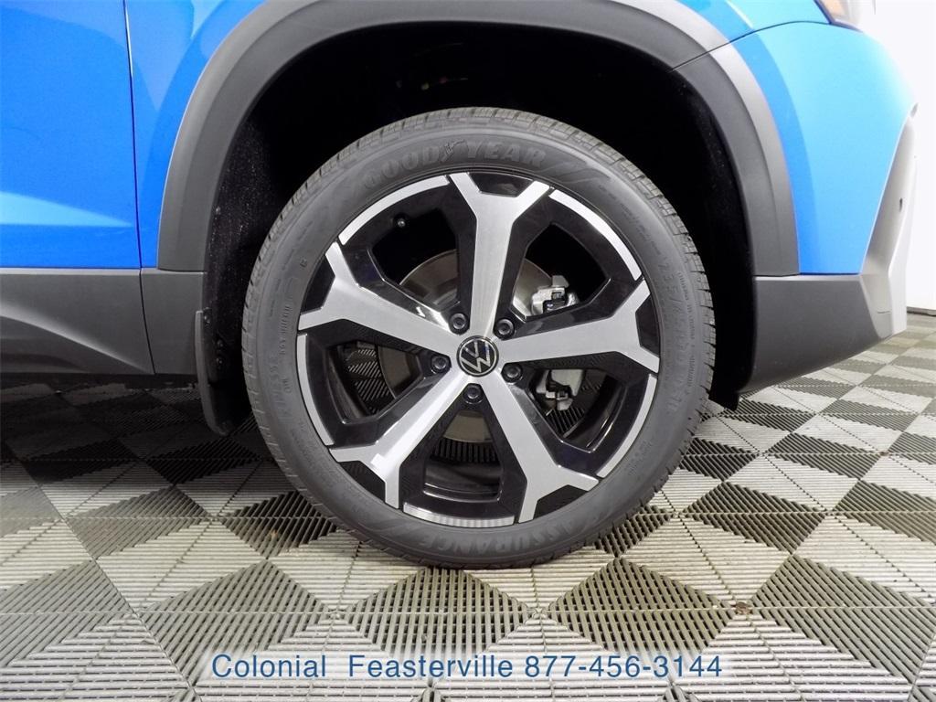 new 2025 Volkswagen Taos car, priced at $37,722