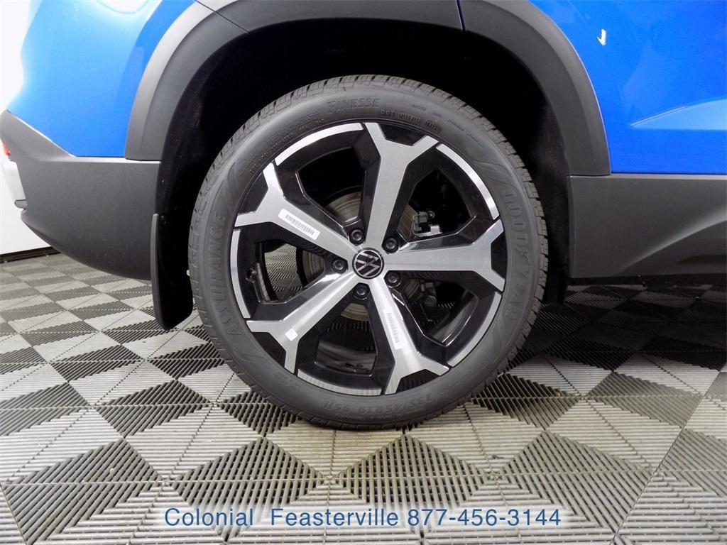 new 2025 Volkswagen Taos car, priced at $37,722