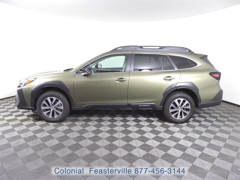 used 2025 Subaru Outback car, priced at $30,722