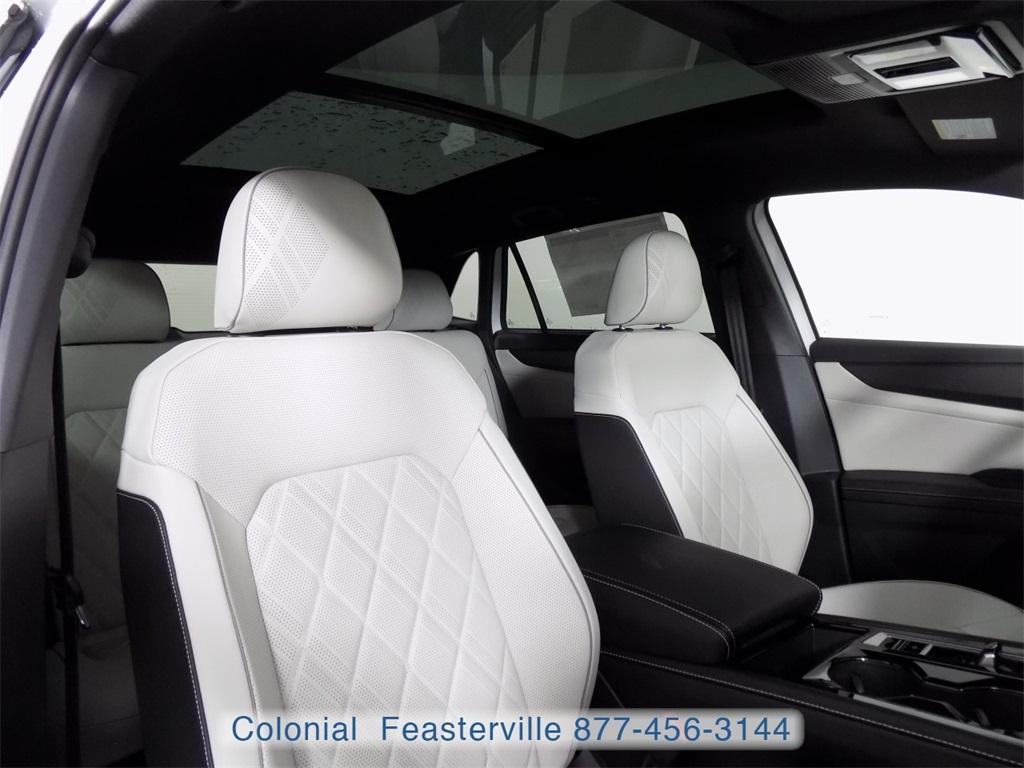 new 2025 Volkswagen Atlas Cross Sport car, priced at $53,081