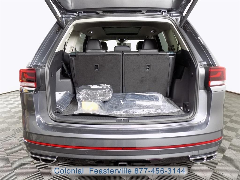 new 2025 Volkswagen Atlas car, priced at $55,136