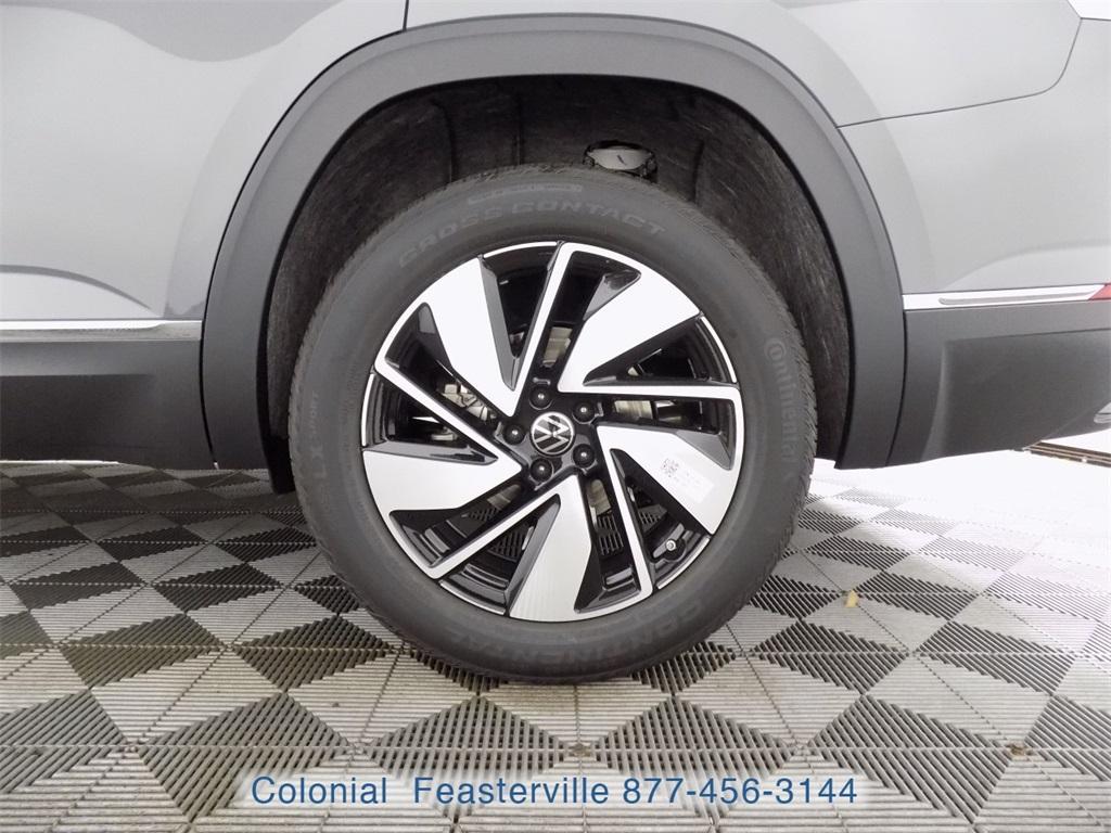 new 2025 Volkswagen Atlas car, priced at $49,086