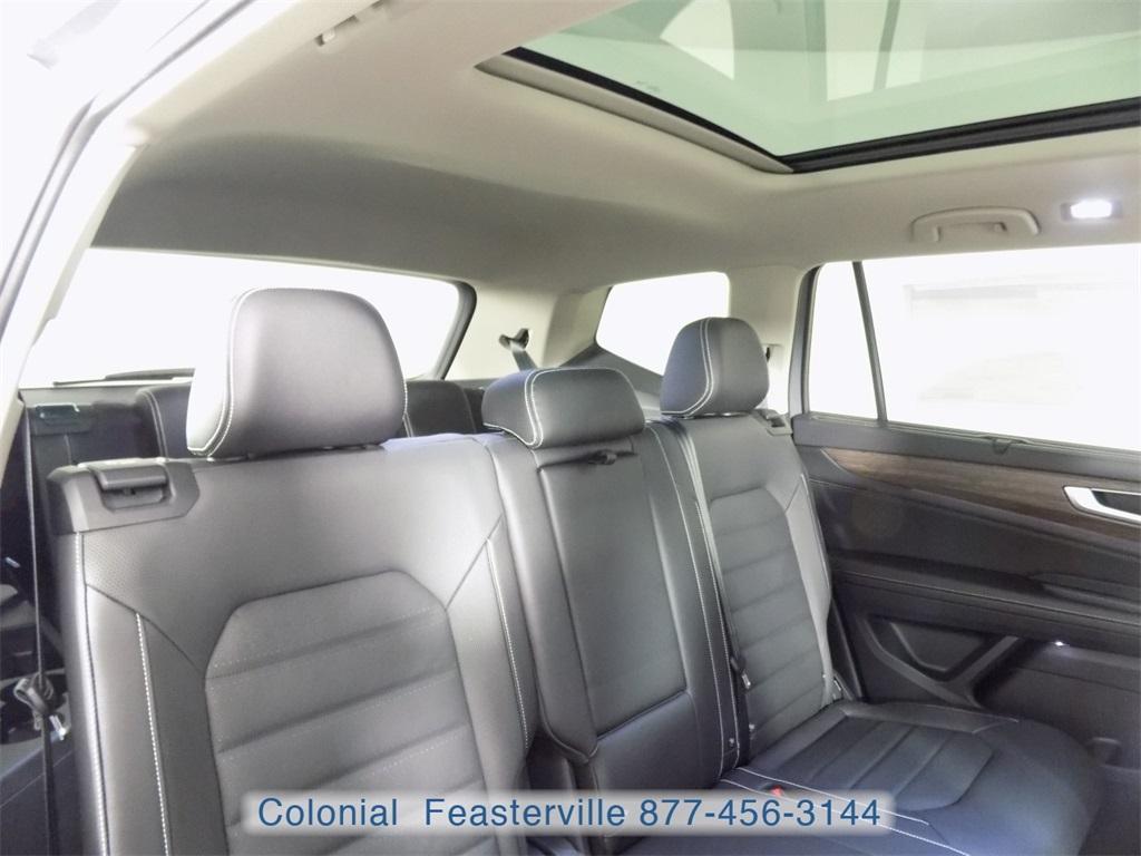 new 2025 Volkswagen Atlas car, priced at $49,086