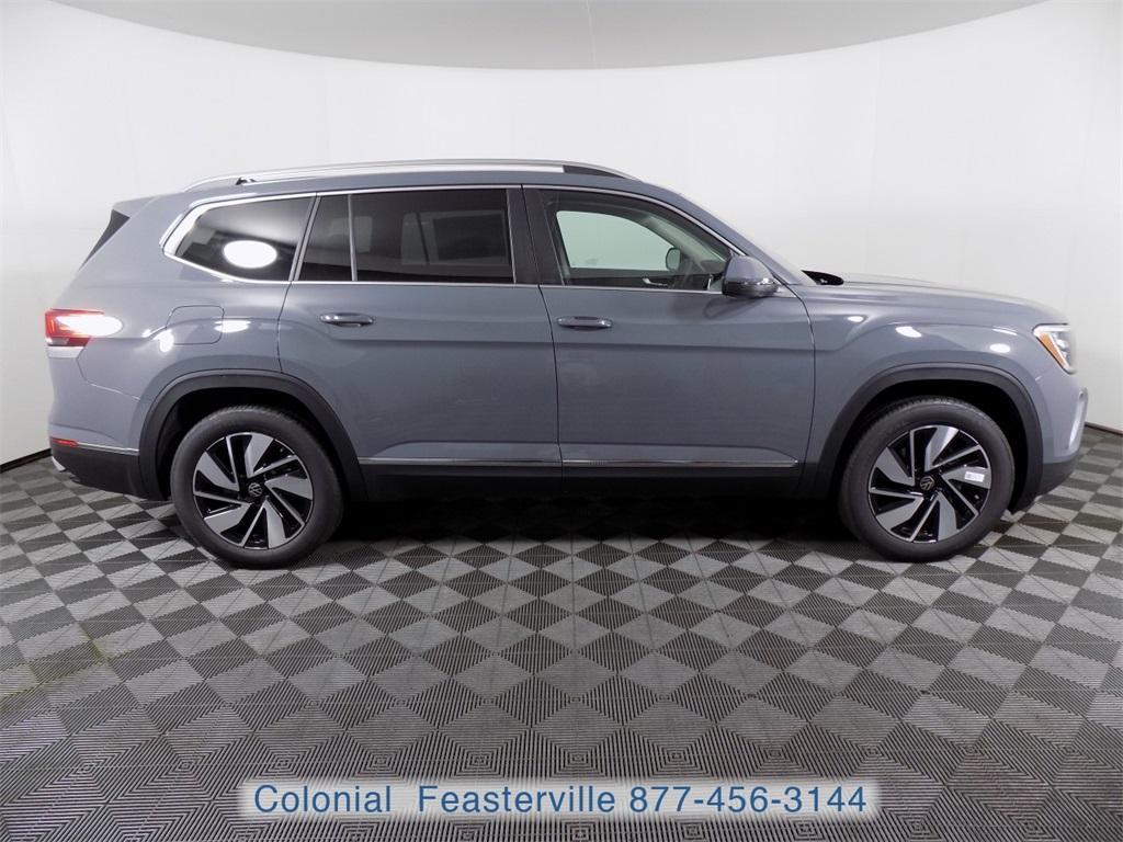new 2025 Volkswagen Atlas car, priced at $49,086