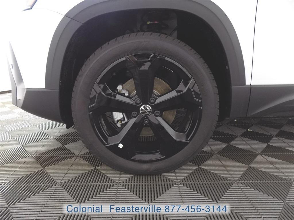 new 2025 Volkswagen Taos car, priced at $32,403