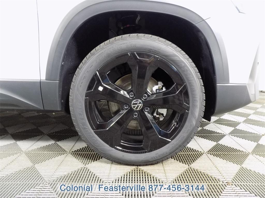new 2025 Volkswagen Taos car, priced at $32,403