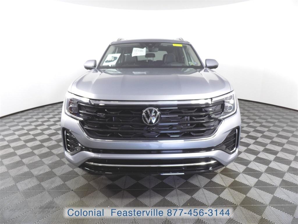 new 2025 Volkswagen Atlas car, priced at $55,136