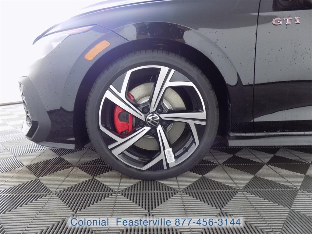 new 2025 Volkswagen Golf GTI car, priced at $40,928