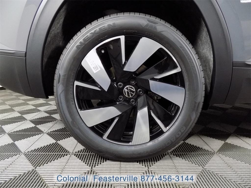 new 2026 Volkswagen Atlas Cross Sport car, priced at $46,938