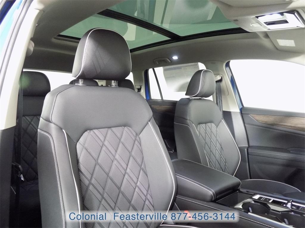 new 2025 Volkswagen Atlas car, priced at $55,136