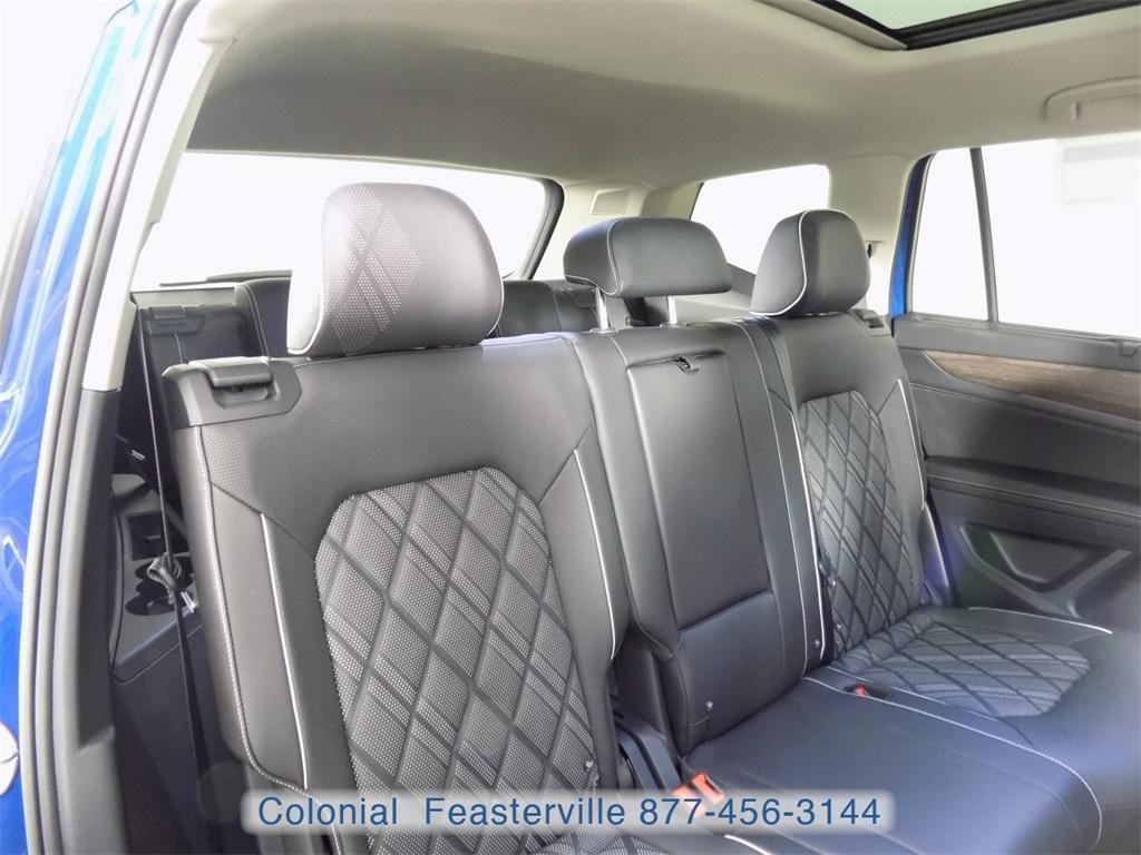 new 2025 Volkswagen Atlas car, priced at $55,136