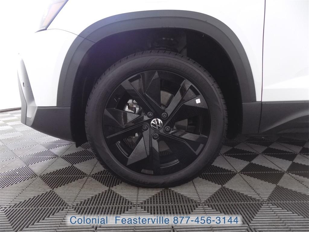 used 2025 Volkswagen Taos car, priced at $28,322