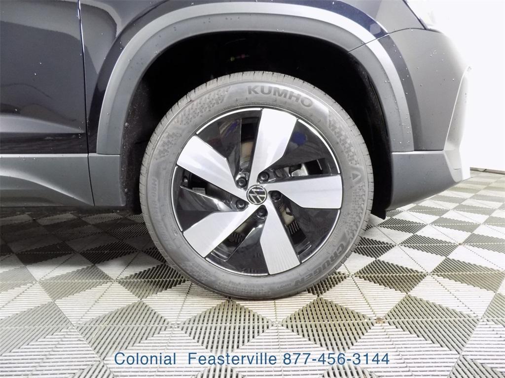 new 2025 Volkswagen Taos car, priced at $28,438