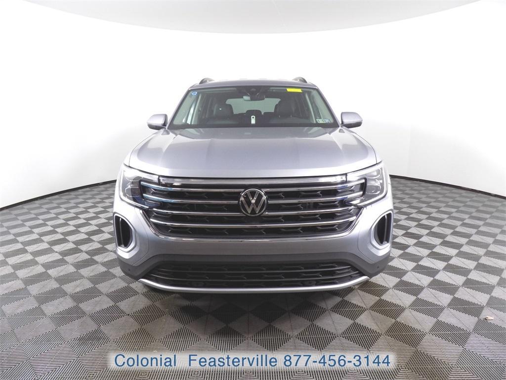 new 2025 Volkswagen Atlas car, priced at $43,130