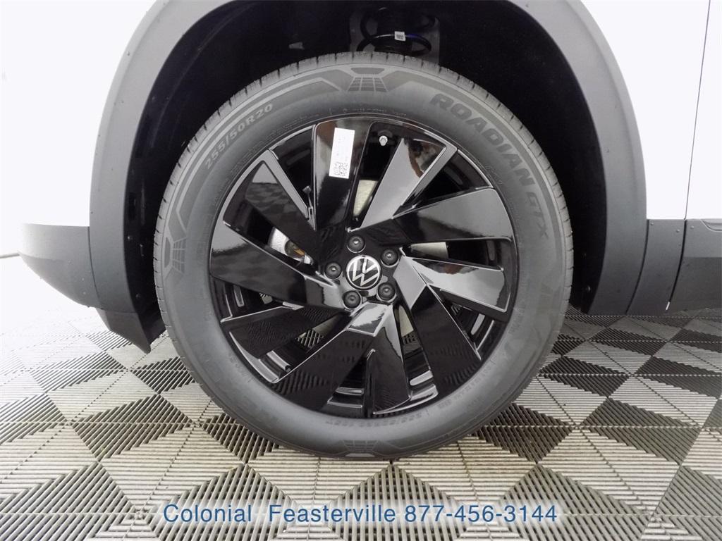 new 2026 Volkswagen Atlas car, priced at $49,651