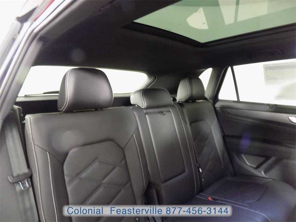 new 2026 Volkswagen Atlas Cross Sport car, priced at $48,167