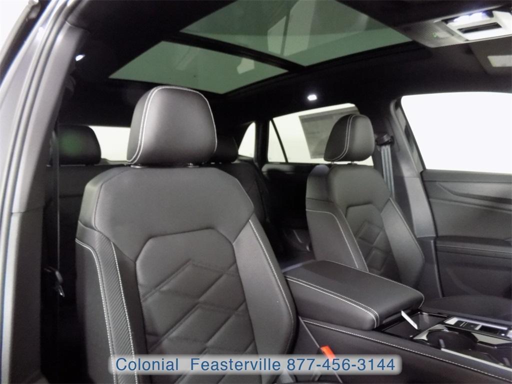 new 2026 Volkswagen Atlas Cross Sport car, priced at $48,167