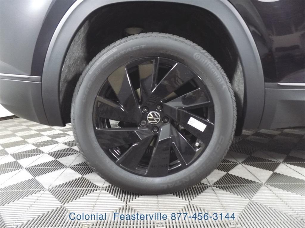 new 2026 Volkswagen Atlas Cross Sport car, priced at $48,167