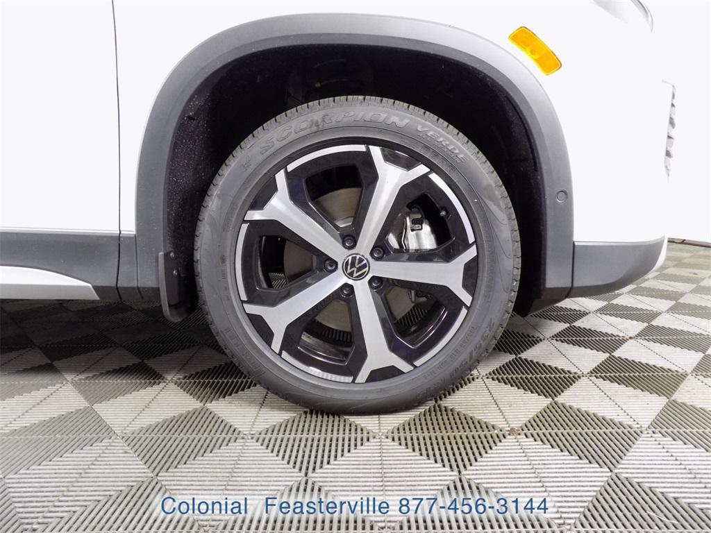 new 2025 Volkswagen Tiguan car, priced at $36,841