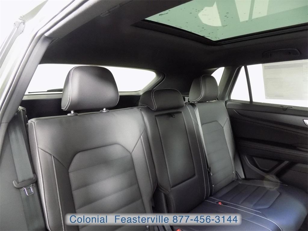 new 2025 Volkswagen Atlas Cross Sport car, priced at $51,201