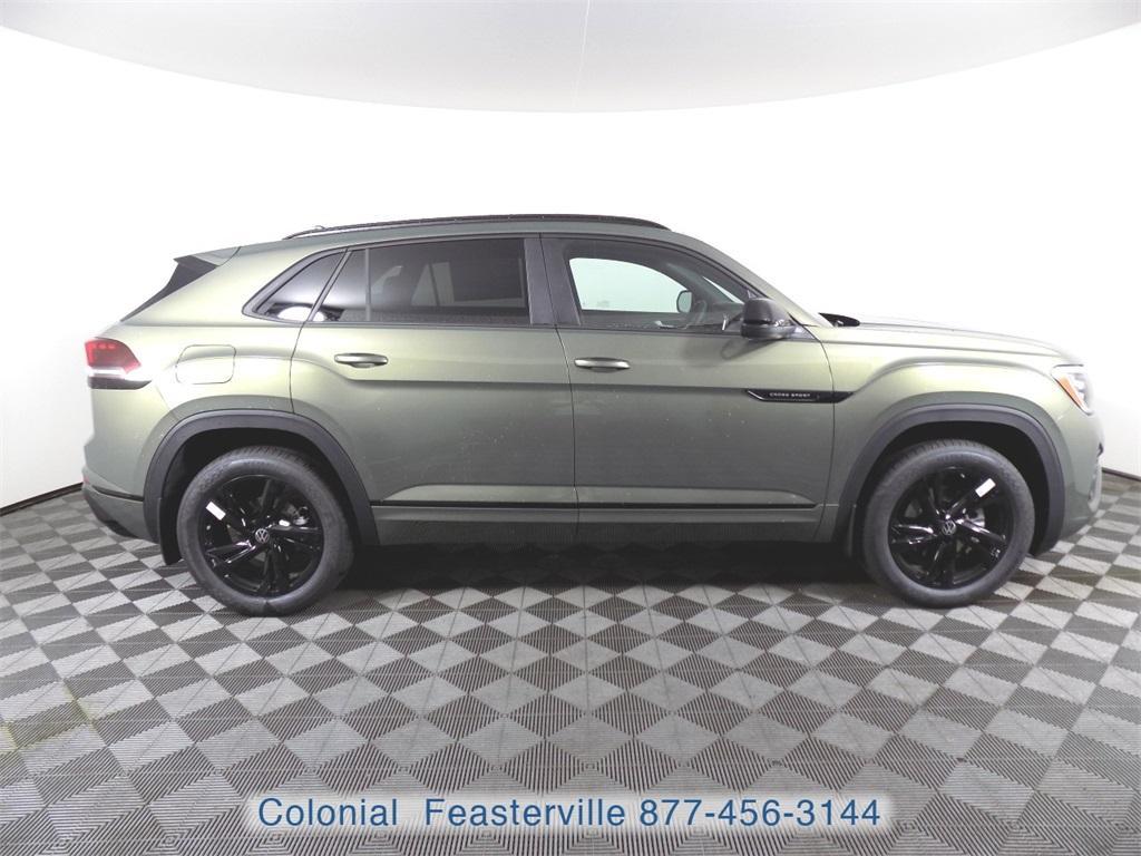 new 2025 Volkswagen Atlas Cross Sport car, priced at $51,201