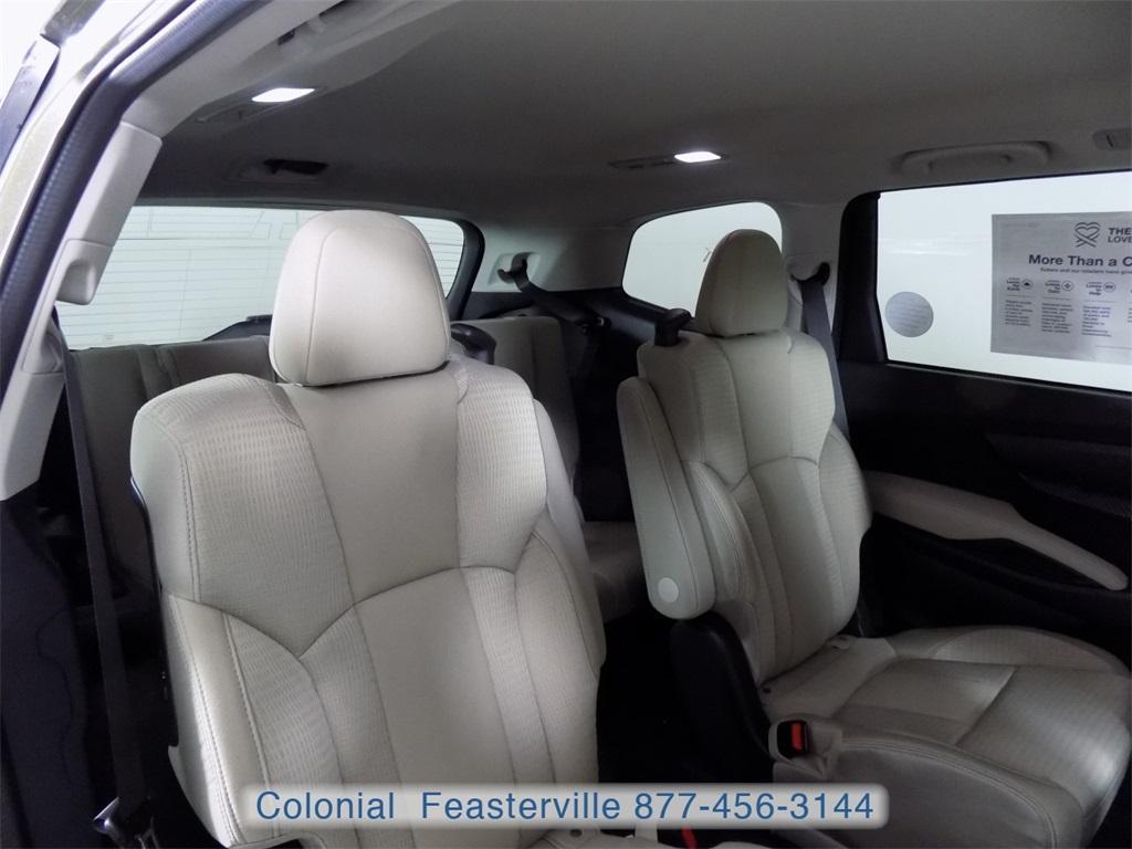 new 2025 Subaru Ascent car, priced at $41,203