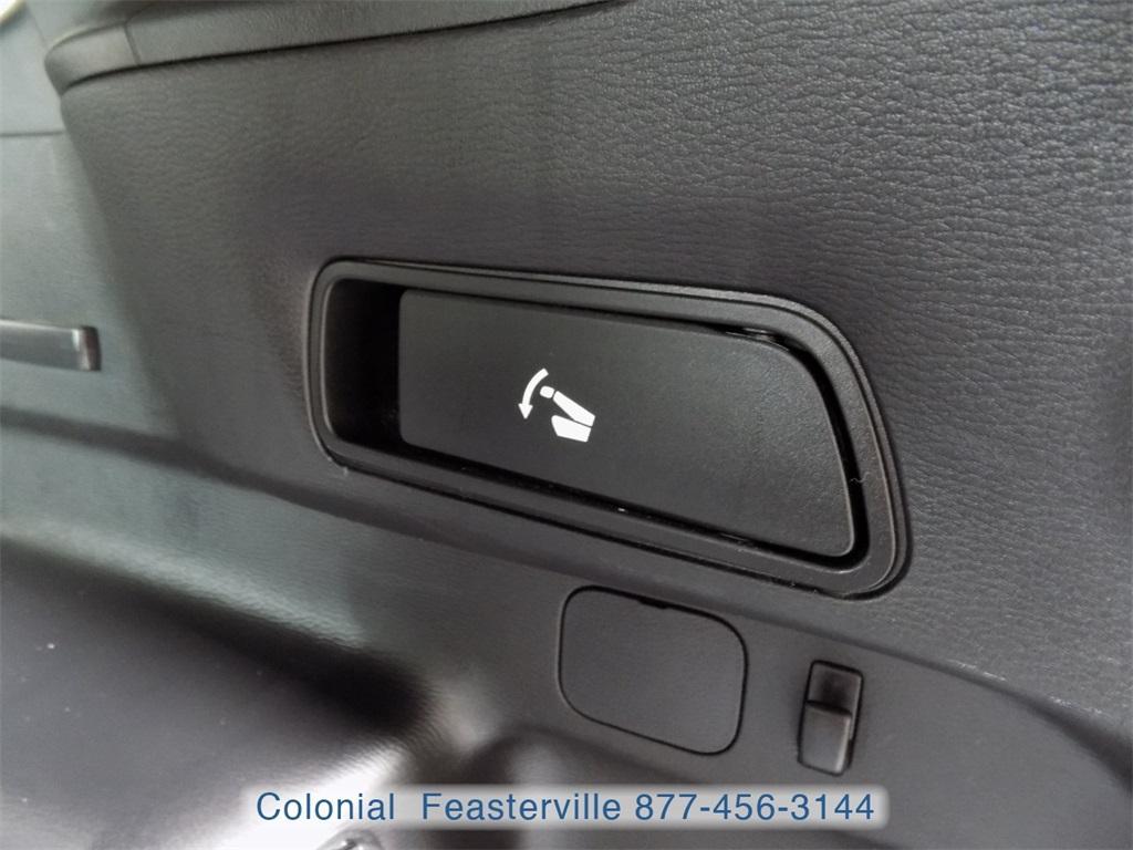 used 2023 Mitsubishi Outlander car, priced at $22,500