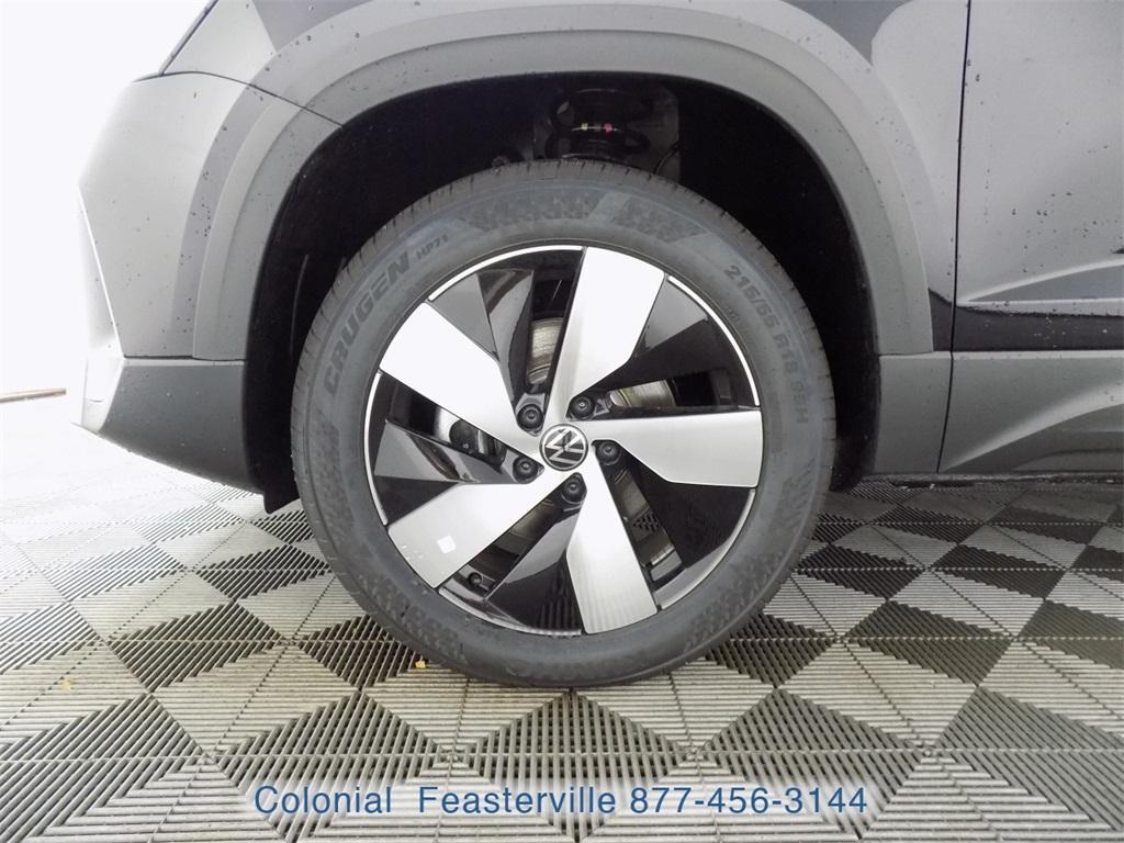 new 2025 Volkswagen Taos car, priced at $28,001