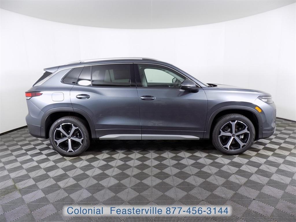 new 2025 Volkswagen Tiguan car, priced at $36,826