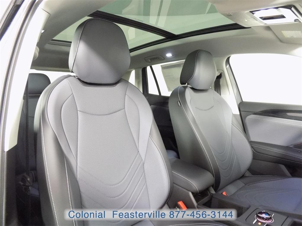 new 2025 Volkswagen Tiguan car, priced at $35,904