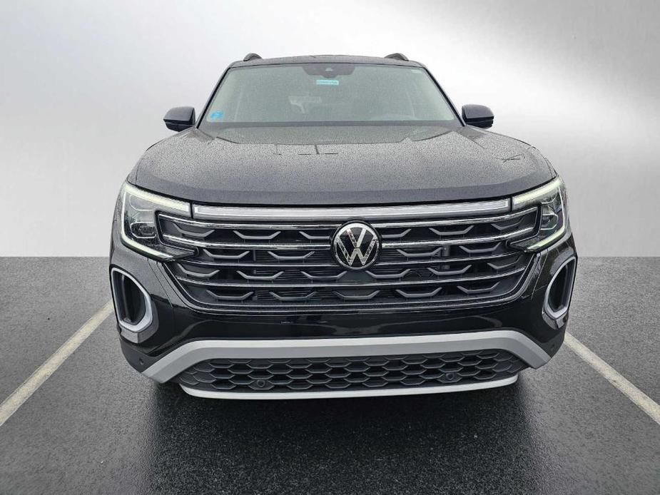 new 2024 Volkswagen Atlas car, priced at $53,168