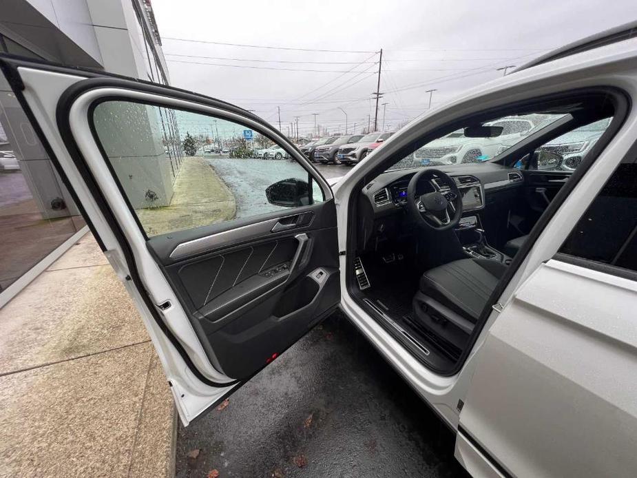 new 2024 Volkswagen Tiguan car, priced at $38,259