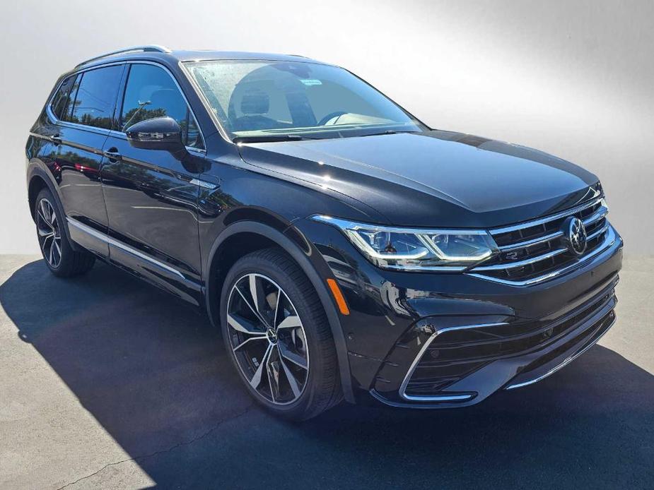 new 2024 Volkswagen Tiguan car, priced at $41,289