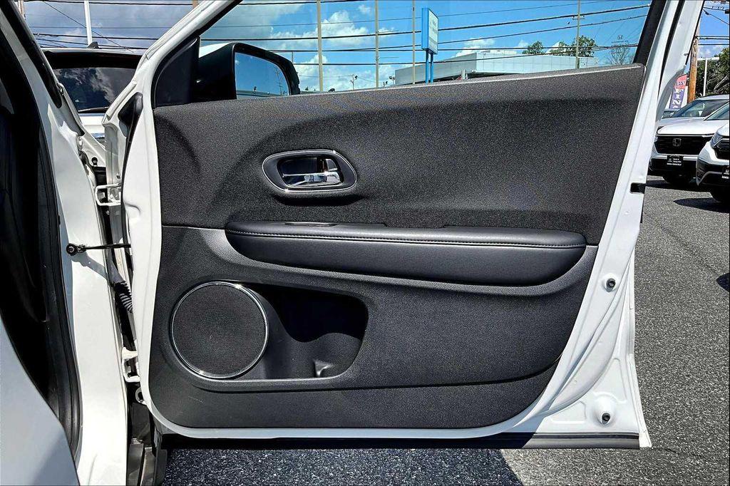 used 2022 Honda HR-V car, priced at $18,999