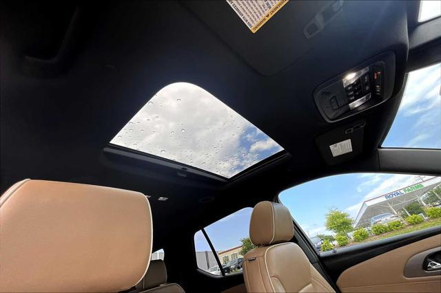 used 2023 Chevrolet Traverse car, priced at $36,499