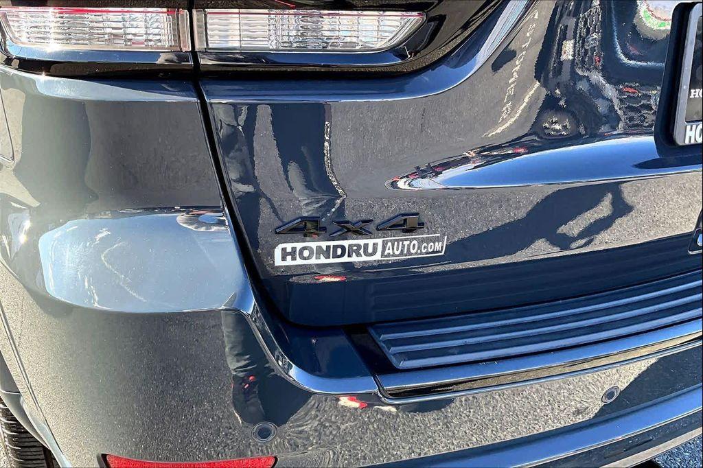 used 2017 Jeep Grand Cherokee car, priced at $15,500