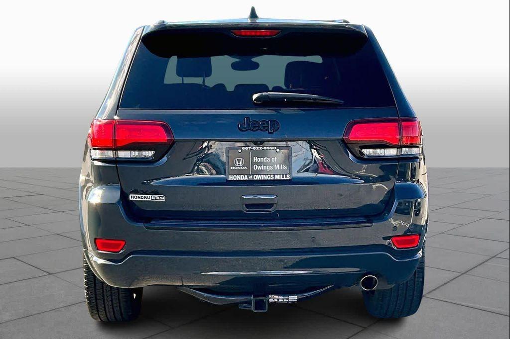 used 2017 Jeep Grand Cherokee car, priced at $15,500