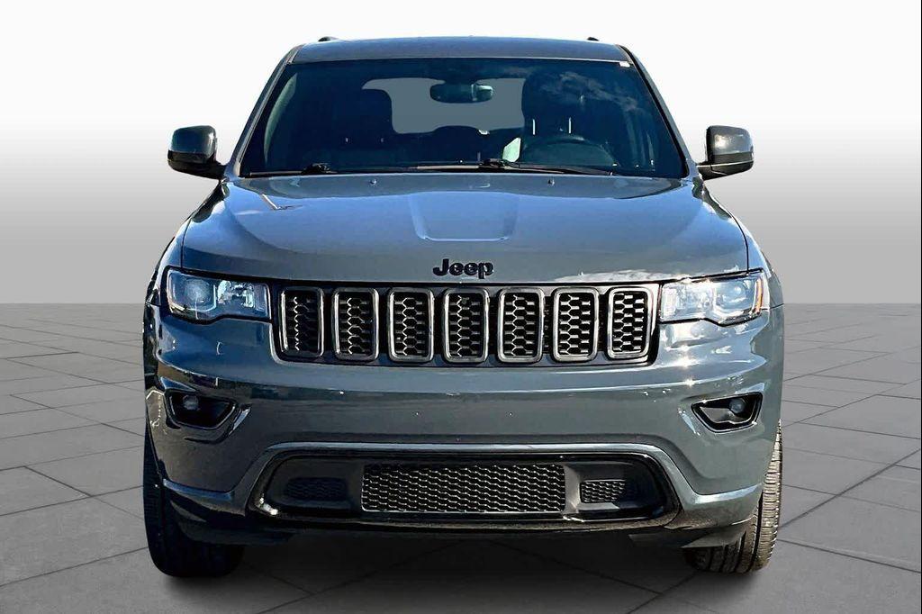 used 2017 Jeep Grand Cherokee car, priced at $15,500