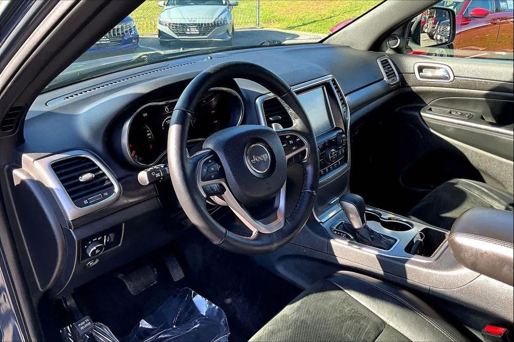used 2017 Jeep Grand Cherokee car, priced at $15,500