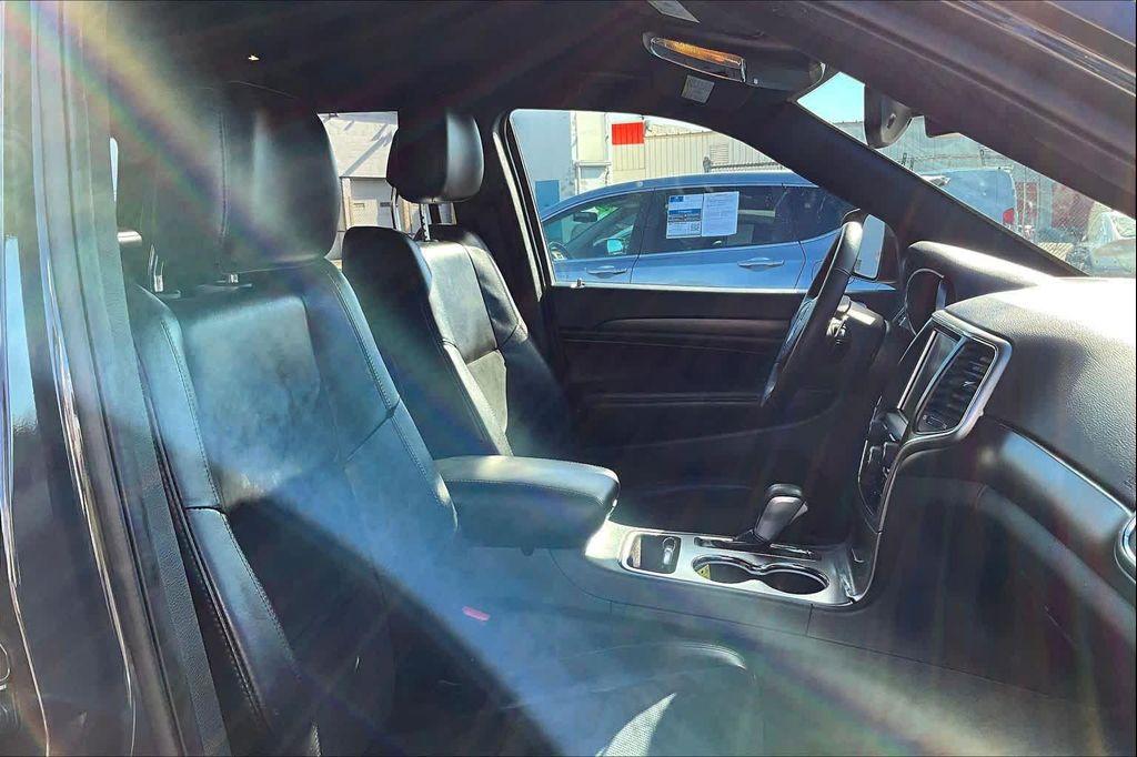 used 2017 Jeep Grand Cherokee car, priced at $15,500