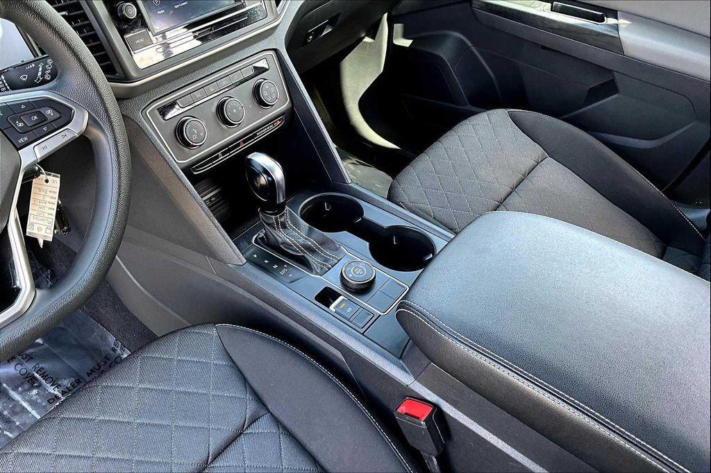 used 2021 Volkswagen Atlas Cross Sport car, priced at $20,000