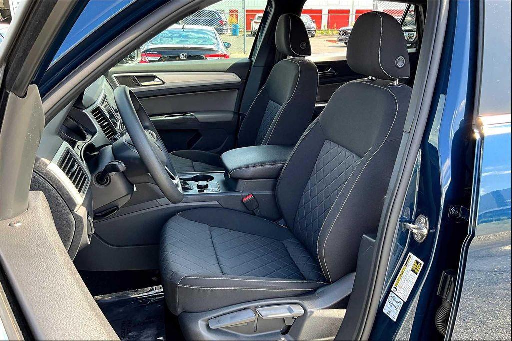 used 2021 Volkswagen Atlas Cross Sport car, priced at $20,000