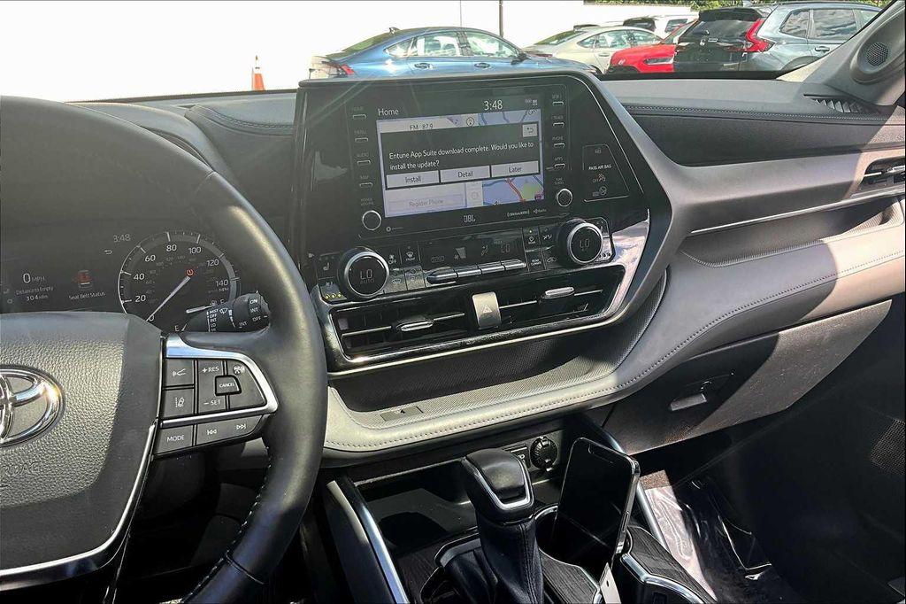 used 2021 Toyota Highlander car, priced at $28,202