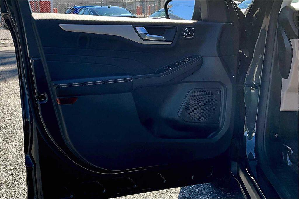 used 2022 Ford Escape car, priced at $22,849