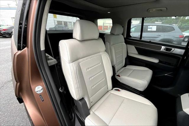 used 2024 Hyundai Santa Fe car, priced at $41,399